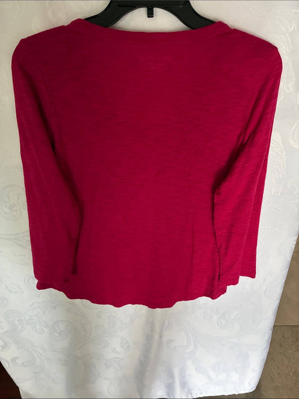 Chico's Raspberry V-Neck Long Sleeve Top - Picture 4 of 4